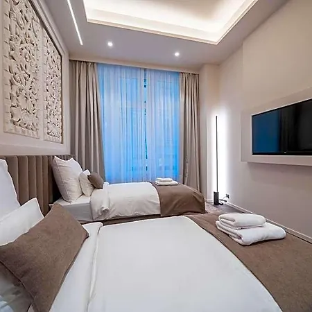 Hotel Damas